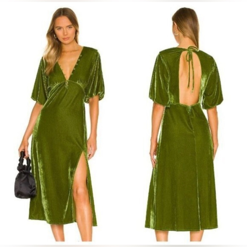 Like Nee Elegant Tularosa Deena Midi
Green Velvet Dress Size S